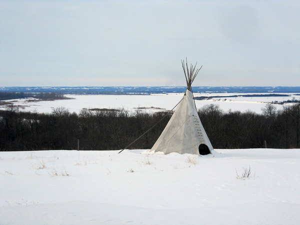 winter_tipi
